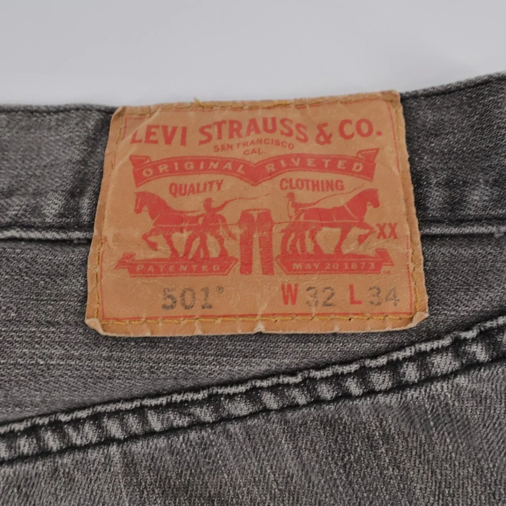 Vintage Levi's 501 Original Fit Jeans Grey Button Fly Mens 32x34 (measures 33